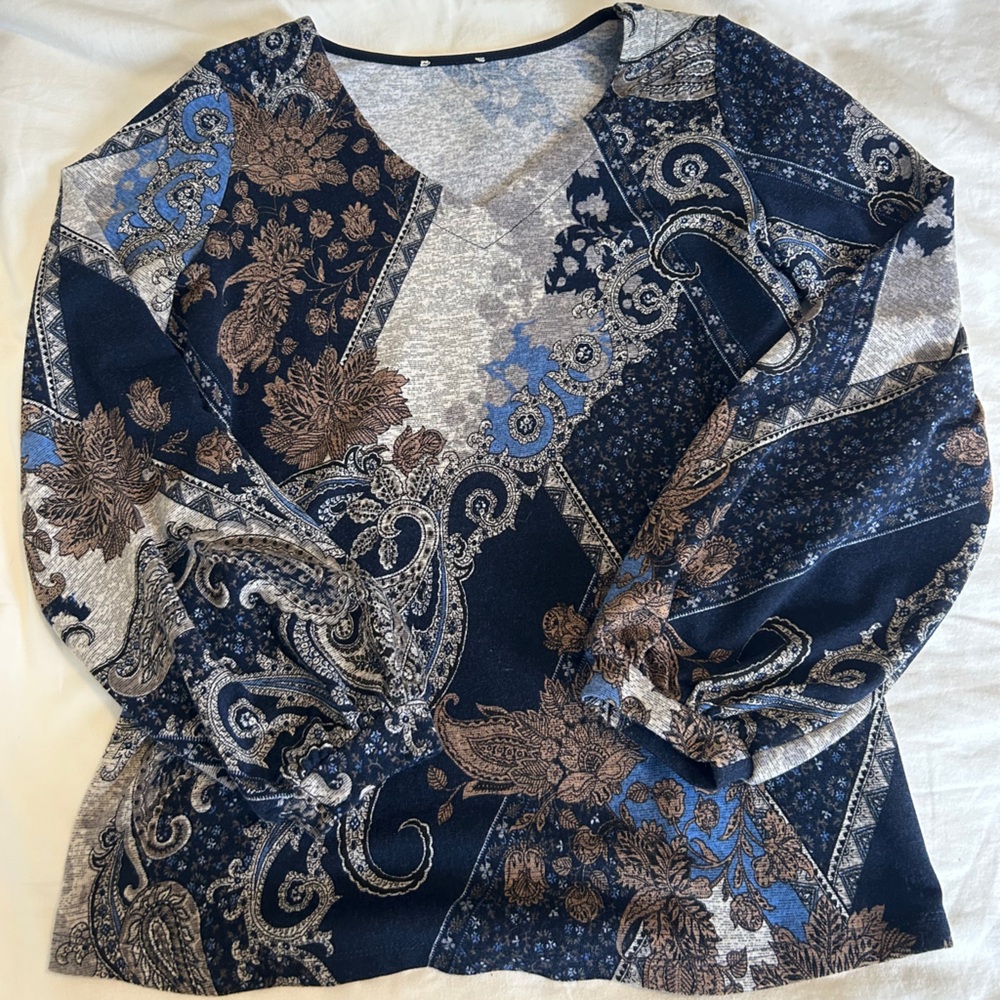 Vintage 90s/Y2K Blue Paisley Longsleeve Top